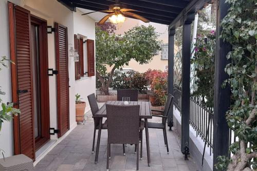 Pefkochori House | Helen's house