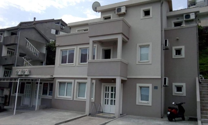 Golubovina Apartment | Helena Holiday Home