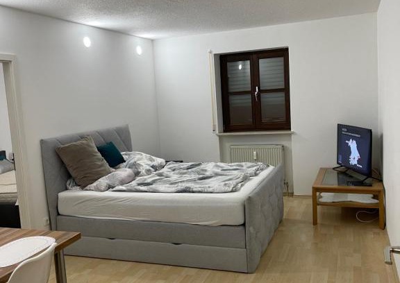 Landshut Apartment | Helle Zwei-Zimmer-Stadt-Wohnung am Bismarkplatz mit Tiefgarage