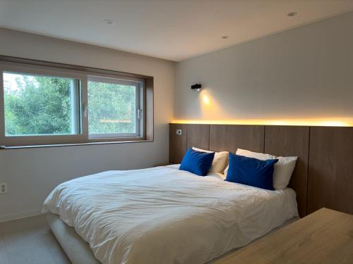 Jeungsan-dong Apartment | Hello, John - Remodeling, 1 minute walk from DMC Station, Good access to Hongdae, Han River