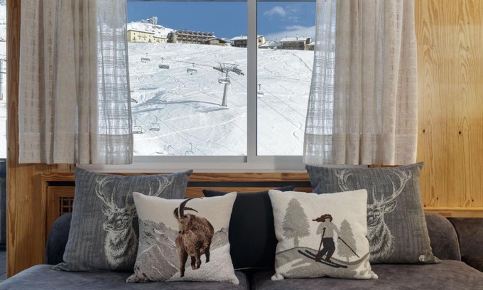 Cervinia Apartment | HelloChalet - The View - Ski to door with Matterhorn view