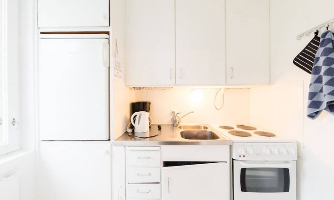 Etelainen District Apartment | Helsinki Studio by the Beach 2
