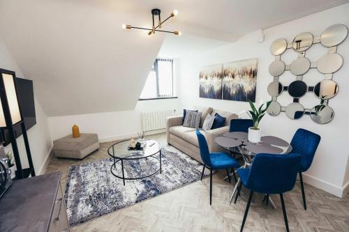 Barrow-on-Trent Apartment | Hen & Chickens Luxury Apartments, Free Parking, By DerBnB