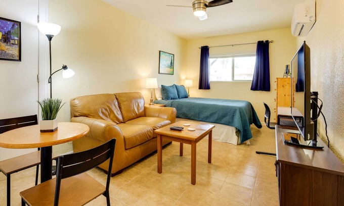 Henderson Apartment | Henderson Studio w/Patio: Close to Parks & Trails