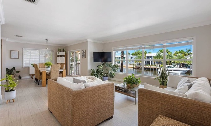 Hendricks and Venice Isles Apartment | Hendricks Isle - Apartment 7