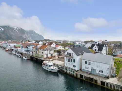 Henningsvaer Apartment | Henningsvær Harbour Haven