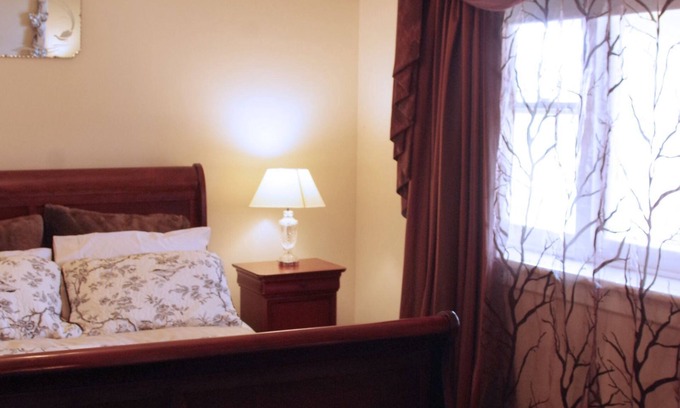 Chewton House | Henrietta's country house, luxury couple's retreat