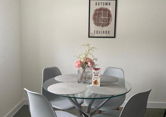 Thame House | Henry Blythe Gardens