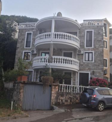 Golubovina Apartment | Hepi Budva
