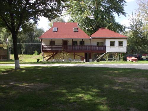 Szentendrei House | Hercules Turistaház