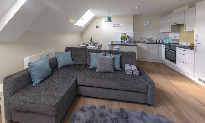 Hereford Apartment | HEREFORD CITY CENTRE – Apartment 8: Modern 2-Bed in City Centre, Sleeps 6
