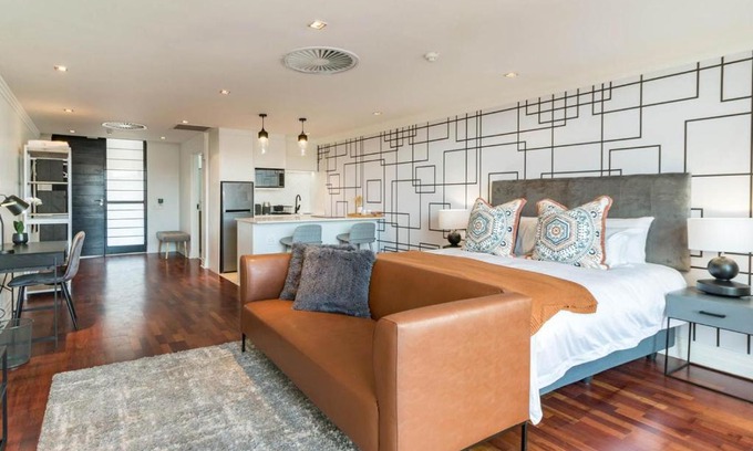 Greater Johannesburg Metropolitan Area Apartment | Heriot Properties Units 19 & 20