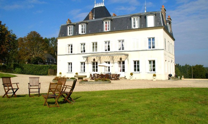 Asnieres Other | Heritage Castle in Asnières with Garden
