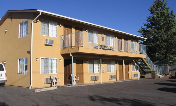 Prescott Hotel | Heritage House Motel