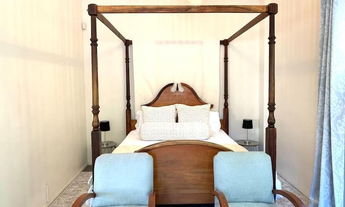 Hermanus Apartment | Hermanus 2 bed (Incl King bed) - Walk to the sea!