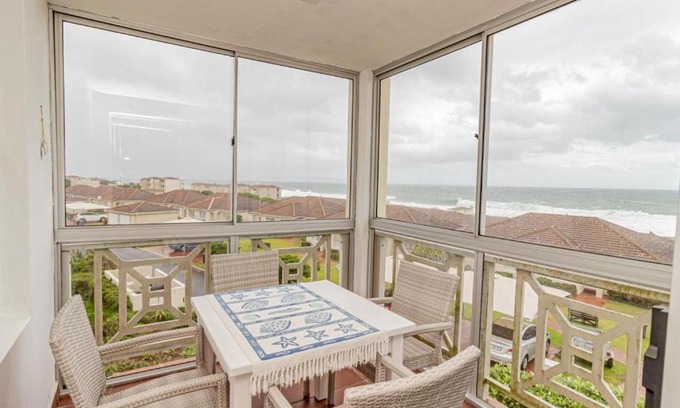 Westcliff Apartment | Hermanus Beach Club Unit 259