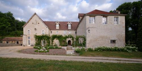 Arc-en-Barrois House | Hermitage St Roch