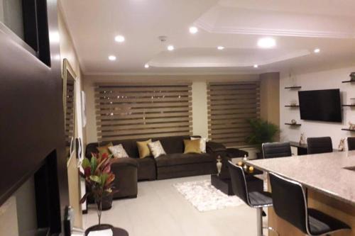 Canaribamba Apartment | Hermoso apartamento en condominio La Victoria