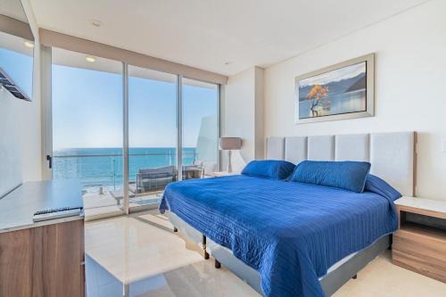 Zona Dorada Apartment | Hermoso Condo al Pie de la Playa Camino al Mar