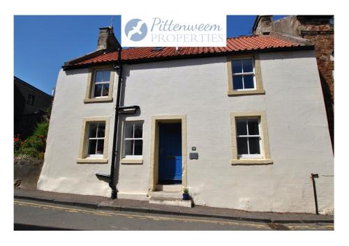 Cellardyke House | Heron Cottage- fishermans cottage by the sea