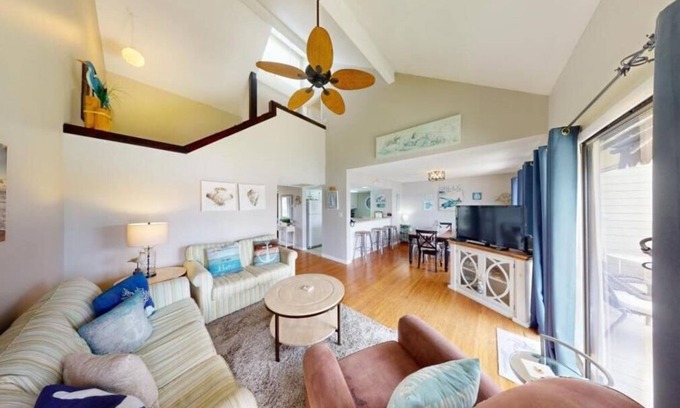 Litchfield by the Sea Villa | Heron Marsh Hideaway Split Level Villa