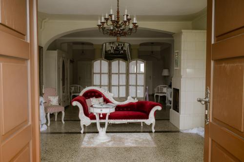 Pflueckuff Apartment | HERRENHAUS KUNZWERDA bei TORGAU - ApartHotel, BoardingHouse, WOHNEN auf ZEIT