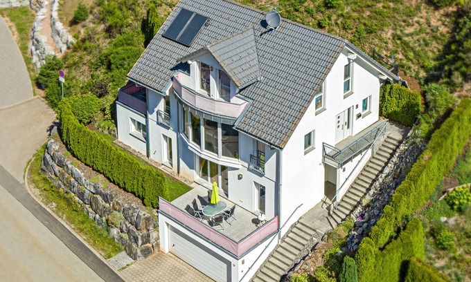 Triberg im Schwarzwald Apartment | Herzlich Willkommen in der Firstbergperle in Sonniger und Ruhiger Hanglage