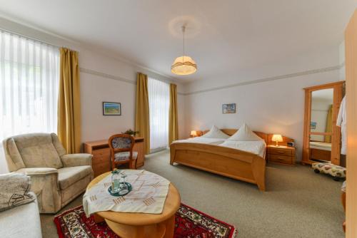 Bad Karlshafen Hotel | Hessischer Hof