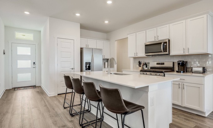 Austin House | Hestia: East Austin Stunning Skyline Views