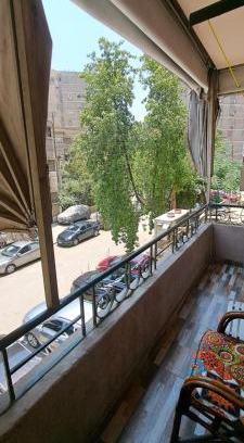 Heliopolis House | Hewidi deluxe Bedroom 12 min from Cairo Airport 3 min from famous Roxy Square free AP dropoff 距开罗机场十二分钟的豪华卧室 免费机场送机