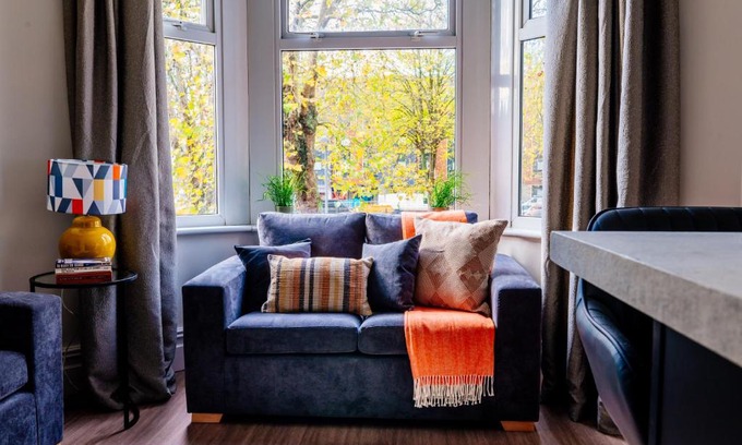 Adamsdown Apartment | HG Collection - Cardiff City Centre