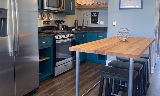 Cotter House | ❤️ HGTV style renovation “The River Den” White River
