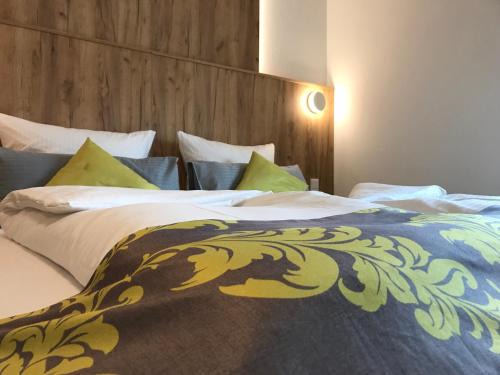 Haunstetten-West Hotel | HHotel Augsburg