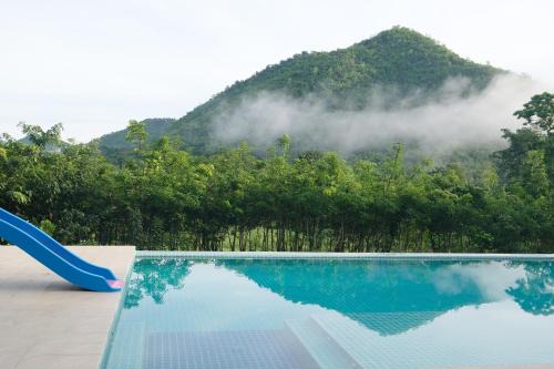 Suan Phueng Resort | Hi-scene Resort