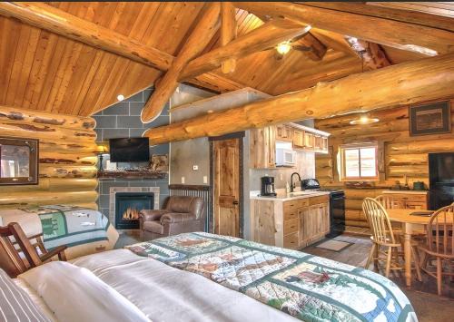 West Yellowstone Resort | Hibernation Station