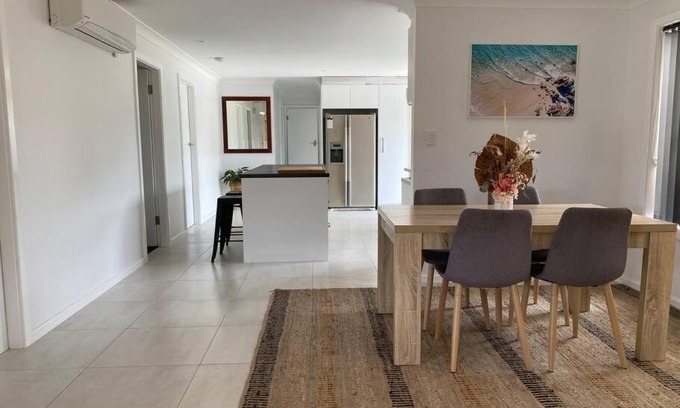 Tuncurry House | Hibiscus Home
