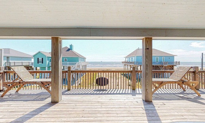 Crystal Beach House | Hidden Beach Paradise | Beach Access |Ocean Views