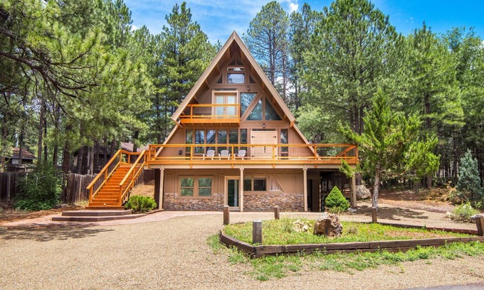 Kachina Village Cottage | Hidden Haven | Ground Floor Cottage | 15 Min to Flagstaff