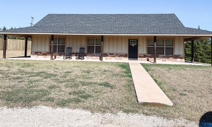 Sulphur House | Hidden Hills—located on the outskirts of historic Sulphur