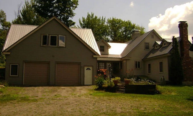 Bethel Apartment | Hidden House Vermont Private Apt. Mountain Retreat