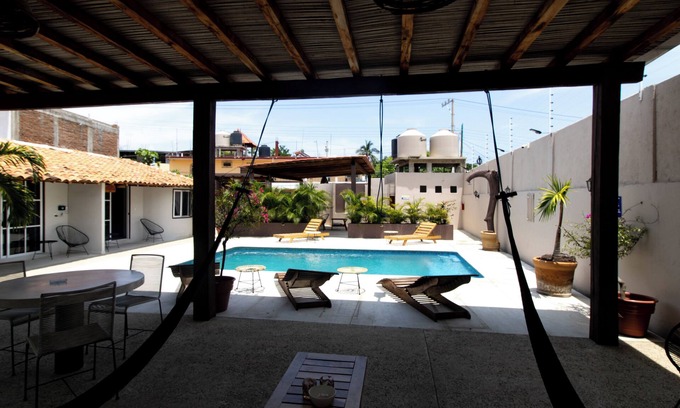 Hidalgo Hotel | Hidden Port Betina