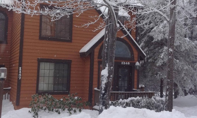 Hidden Valley Condo | Hidden Valley Resort Ski-In/Ski-Out