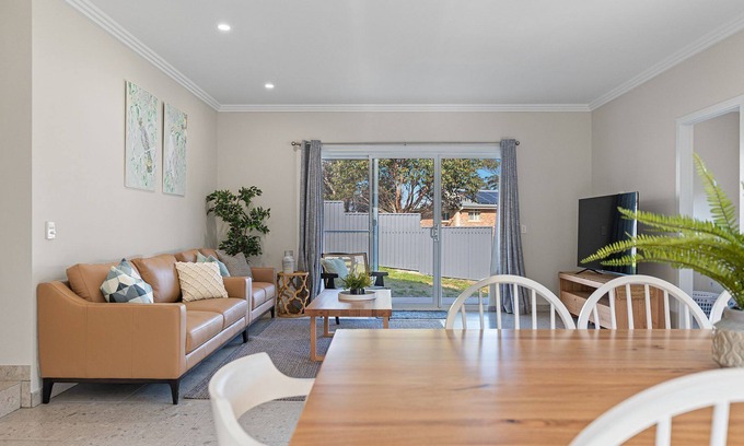 Dalmeny House | Hideaway at Yabbarra