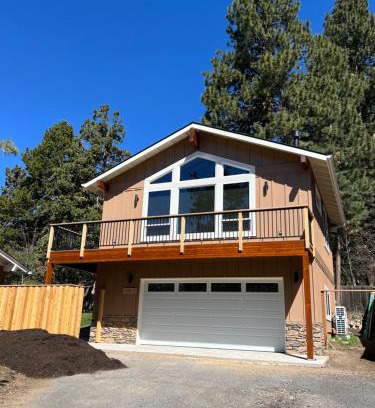 West Hills Ski Chalet | HideAway Chalet