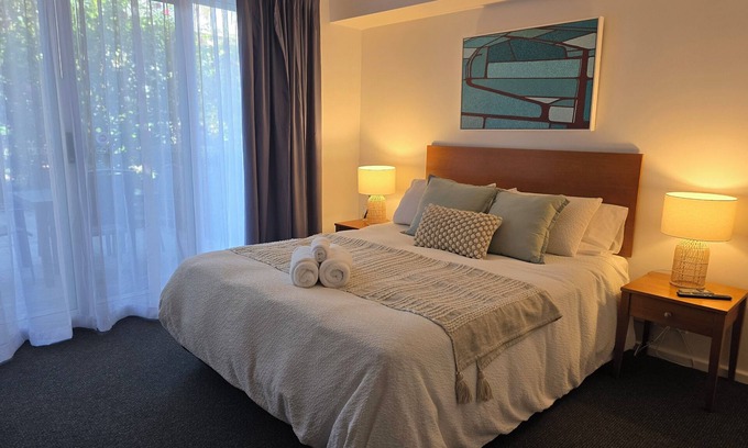 Halls Head Apartment | Hideaway on the water