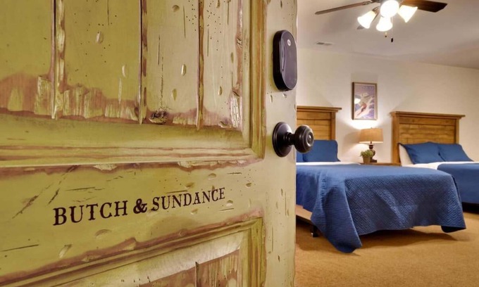 Moab South Valley Bed & Breakfast | Hideout @ the Rim - Butch & Sundance Suite