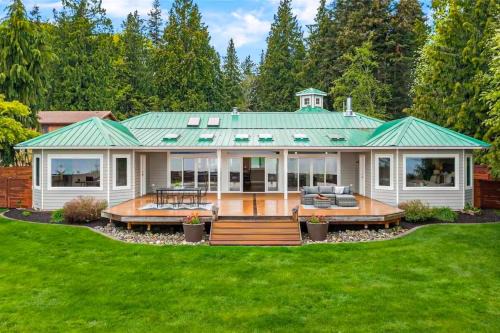 Camano Island House | High-Bank Haven