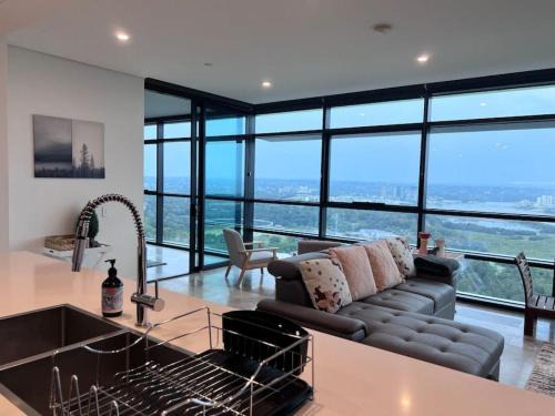 Sydney Olympic Park Apartment | High Level Fabulous View 4Beds APT in Olympic Park