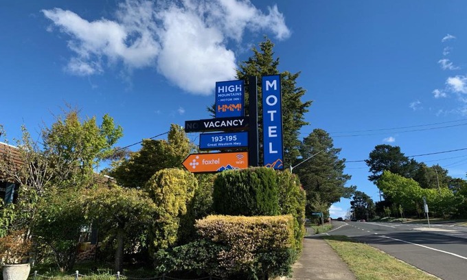 Blackheath Hotel | High Mountains Motor Inn