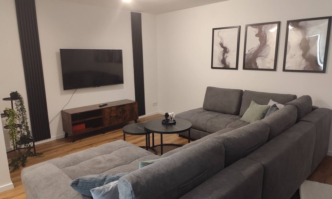 Damm Apartment | High-quality DGW for business people or family vacations - with parking facilities